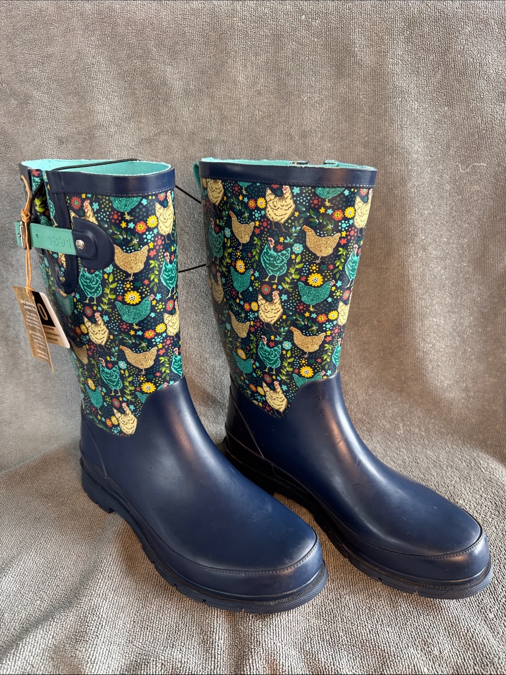 NWT Western Chief Navy Floral & Chicken Print Rain Boots Women’s Size 10